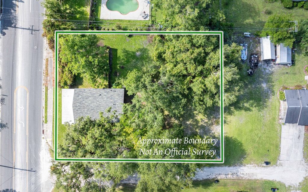 Photo of 1016 Walker Ave SW Ave, Live Oak, FL 32064 (MLS # 128165)