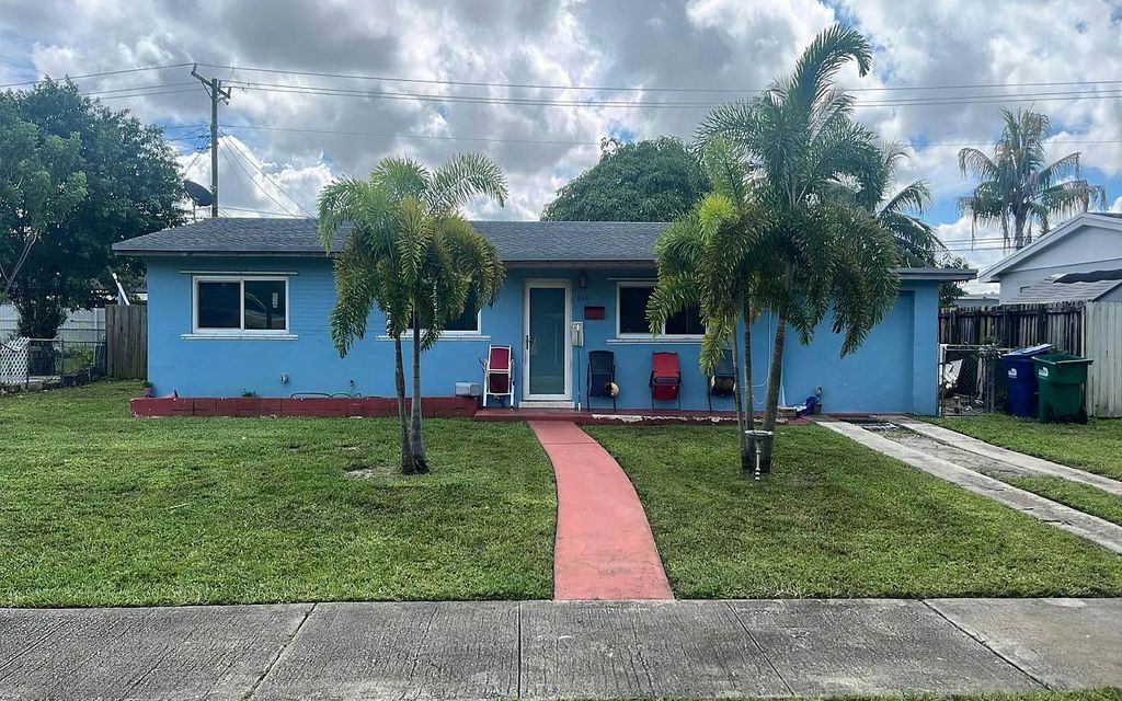 Photo of 846 NW 200th St, Other, FL 33169 (MLS # 129879)