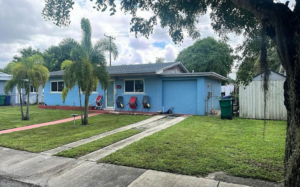Photo of 846 NW 200th St, Other, FL 33169 (MLS # 129879)