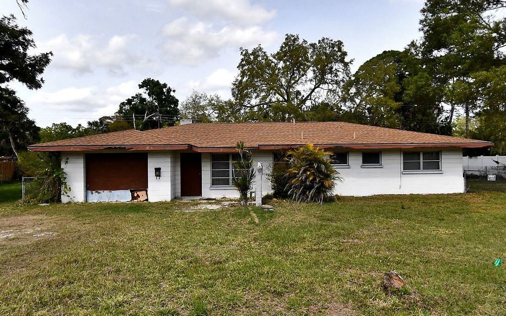 Photo of 2555 Wood St, Other, FL 34237 (MLS # 130275)