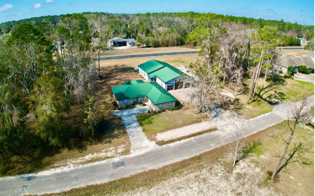 Photo of 332 SW Cessna Ct, Lake City, FL 32025 (MLS # 129624)