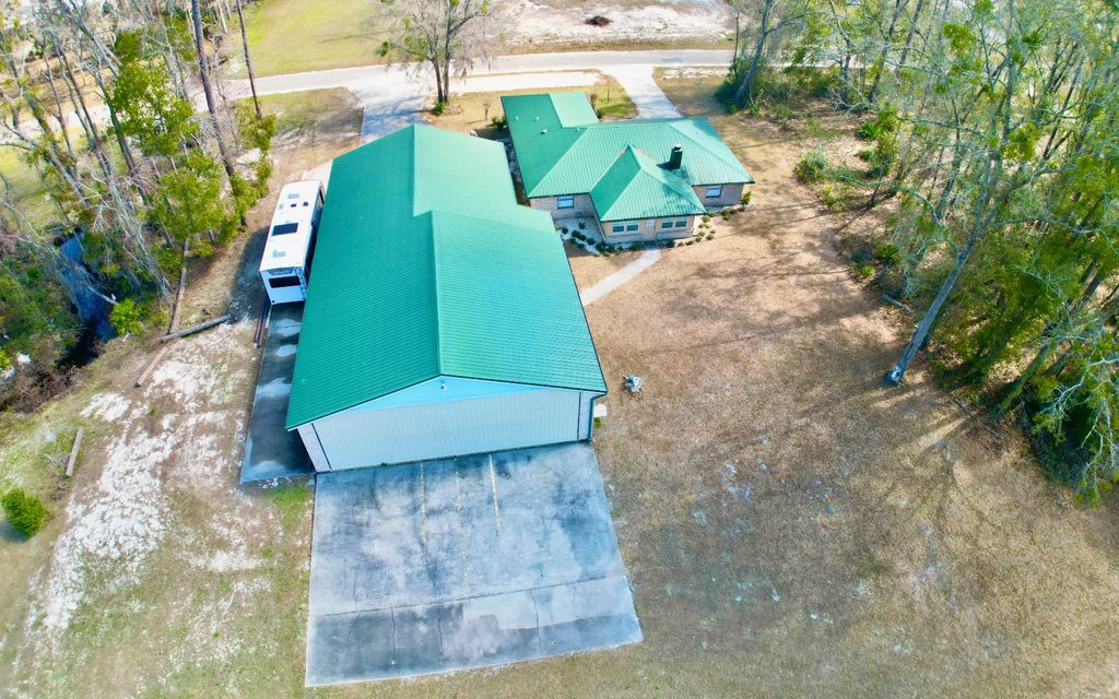 Photo of 332 SW Cessna Ct, Lake City, FL 32025 (MLS # 129624)