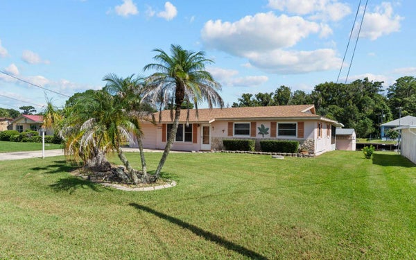 1630 PARADISE LN, ASTOR, FL 32102 - Image 7b2fe2f087b83eff718e122ce2e2fa8f/3813612618