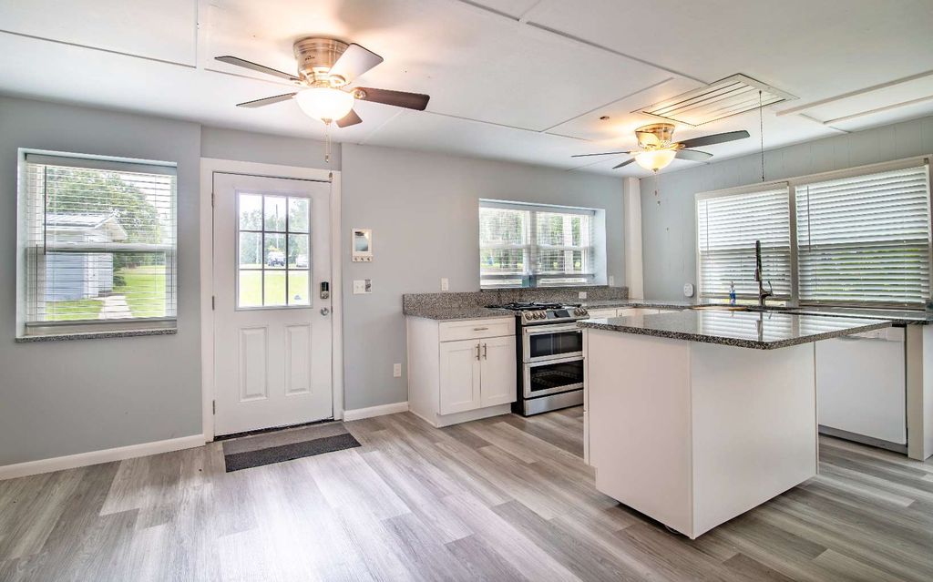 Photo of 5557 County Road 352, Keystone Heights, FL 32656 (MLS # 128583)