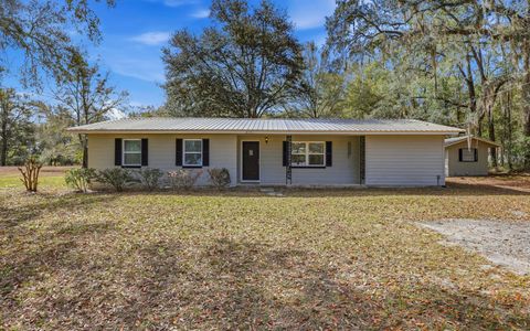 Photo of 214 NW Saturn Lane, Lake City, FL 32055 (MLS # 130525)