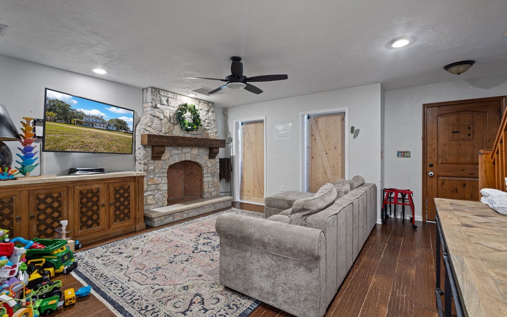 Photo of 17883 89th Rd, McAlpin, FL (MLS # 131385)