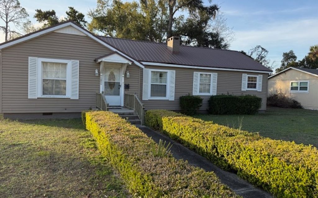 Photo of 612 Suwannee Avenue, Live Oak, FL 32064 (MLS # 130348)