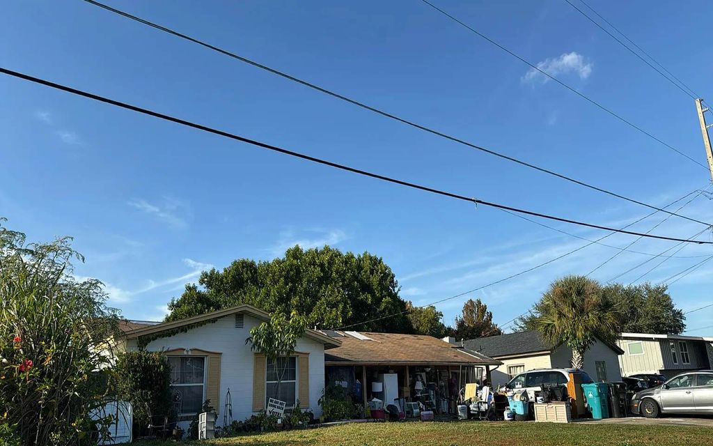 Photo of 2707 Sea Breeze Ct, Other, FL 32805 (MLS # 129657)