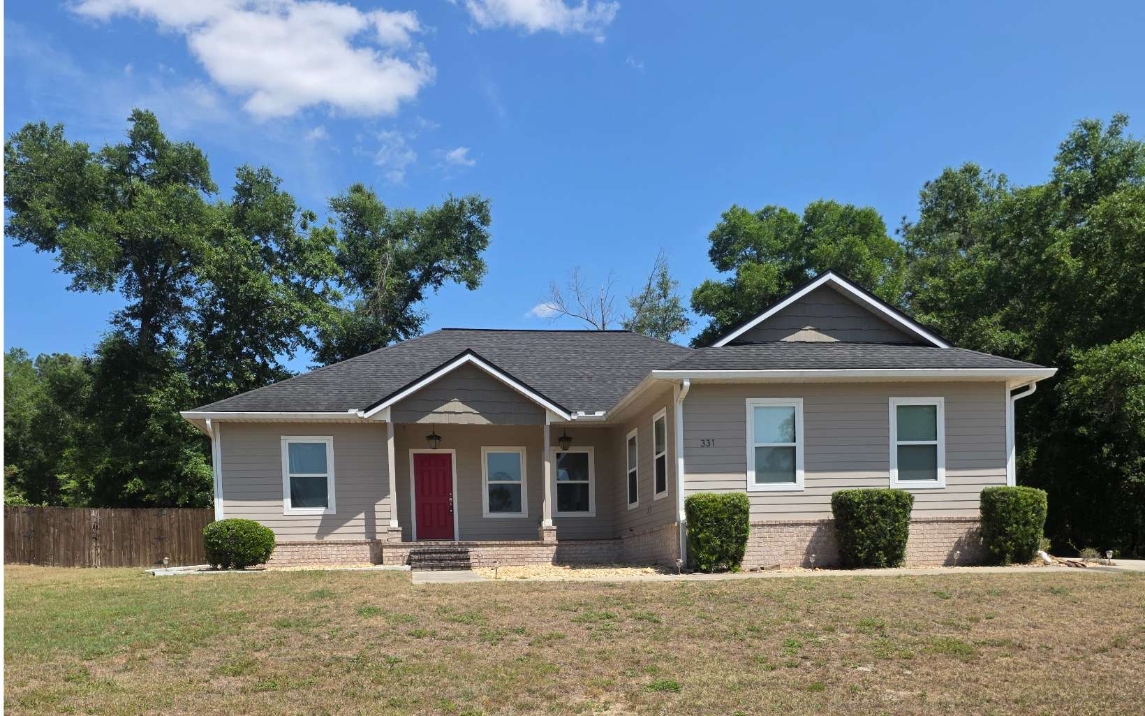 Photo 1 of 18 — 331 SW FIELDSTONE, Lake City, FL 32024