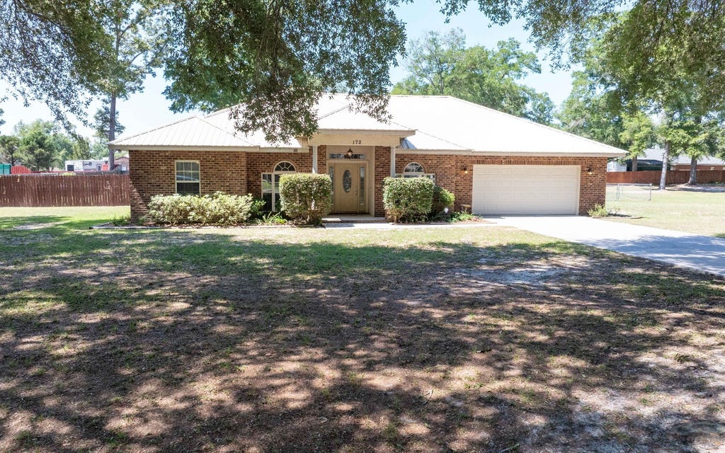 Photo of 172 SW Lancelot Glen, Lake City, FL 32025 (MLS # 131929)