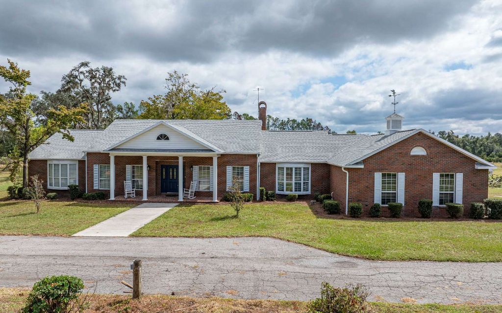 Photo of 1313 Irvin Ave SW Ave, Live Oak, FL 32064 (MLS # 128732)