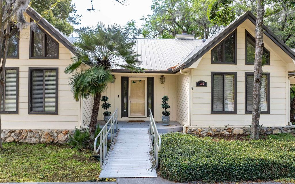 Photo of 1316 NW Frontier Drive, Lake City, FL 32055 (MLS # 130734)