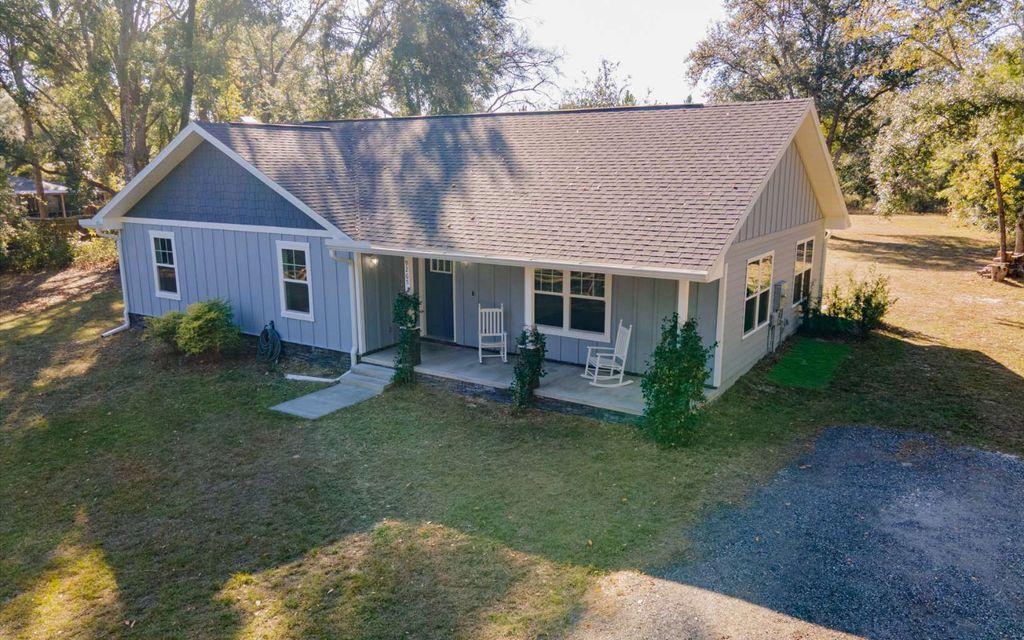 Photo of 9265 141st Lane, Live Oak, FL 32060 (MLS # 129306)