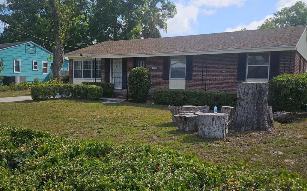 Photo of 1311 White Avenue, Live Oak, FL 32064 (MLS # 130986)