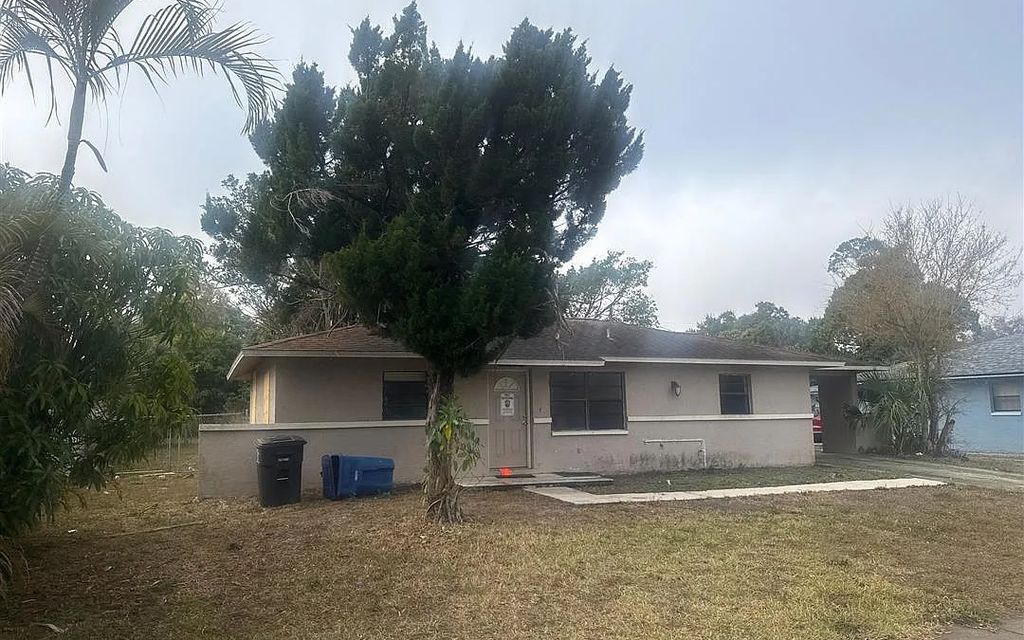 Photo of 2656 Dr Ella Piper Way, Other, FL 33916 (MLS # 130850)