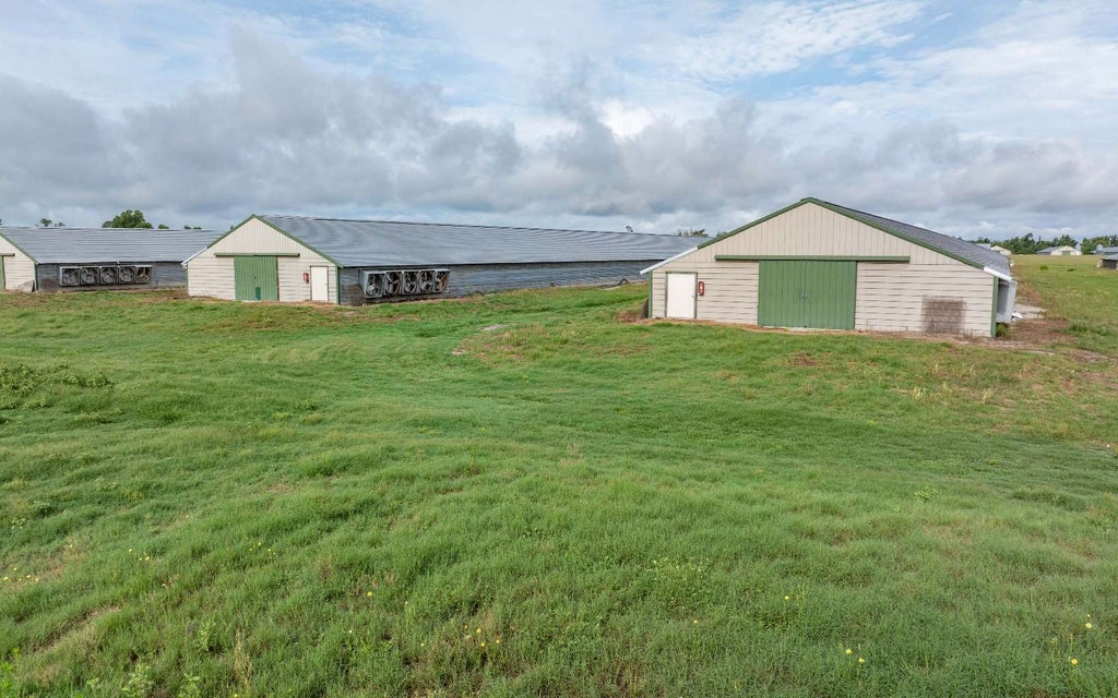 Photo of 1175 SW County Road 351, Mayo, FL 32066 (MLS # 131681)