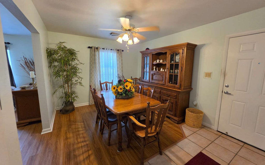 Photo of 957 SE Division Ave, Lake City, FL 32025 (MLS # 133234)