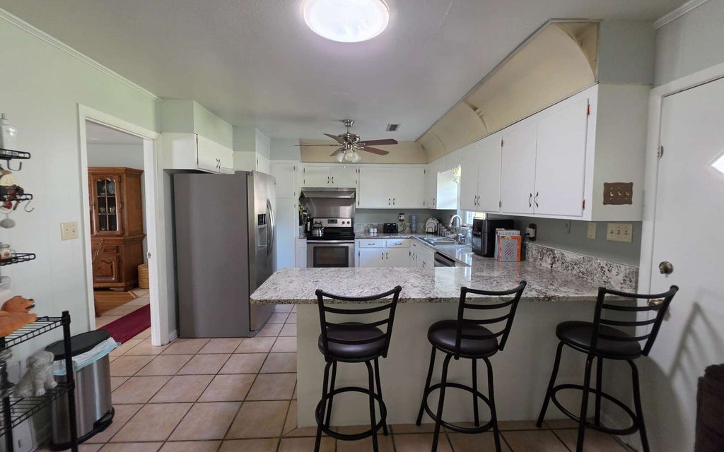 Photo of 957 SE Division Ave, Lake City, FL 32025 (MLS # 133234)