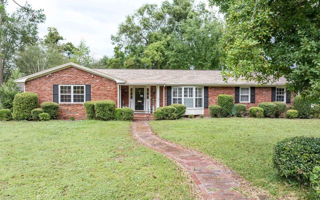 Photo of 215 Beverly St, Live Oak, FL 32064 (MLS # 128711)