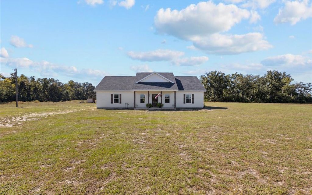 Photo of 435 SW Brown Cemetery Rd, Mayo, FL 32066 (MLS # 129870)