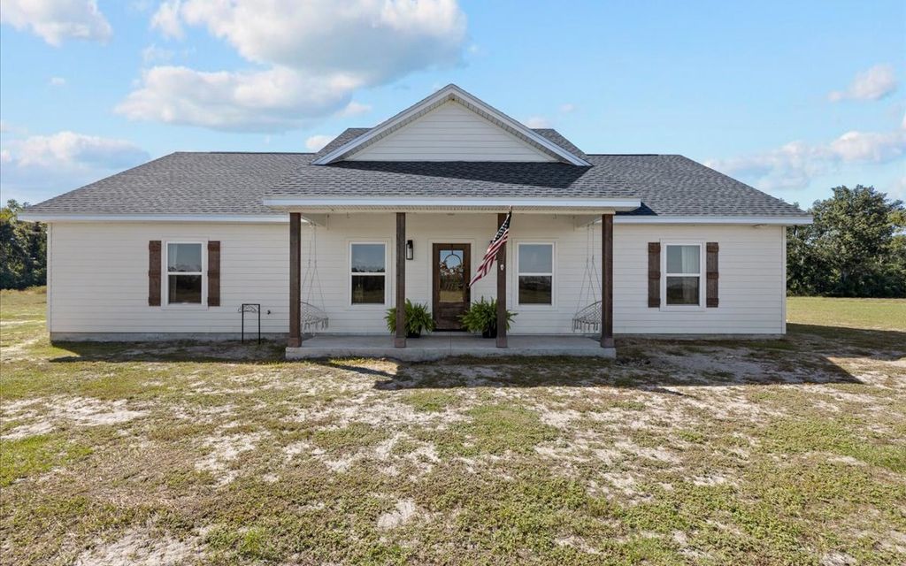 Photo of 435 SW Brown Cemetery Rd, Mayo, FL 32066 (MLS # 129870)