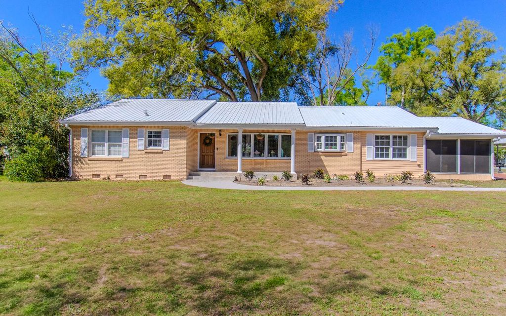 Photo of 11085 E US Highway 90, Lee, FL 32059 (MLS # 130237)