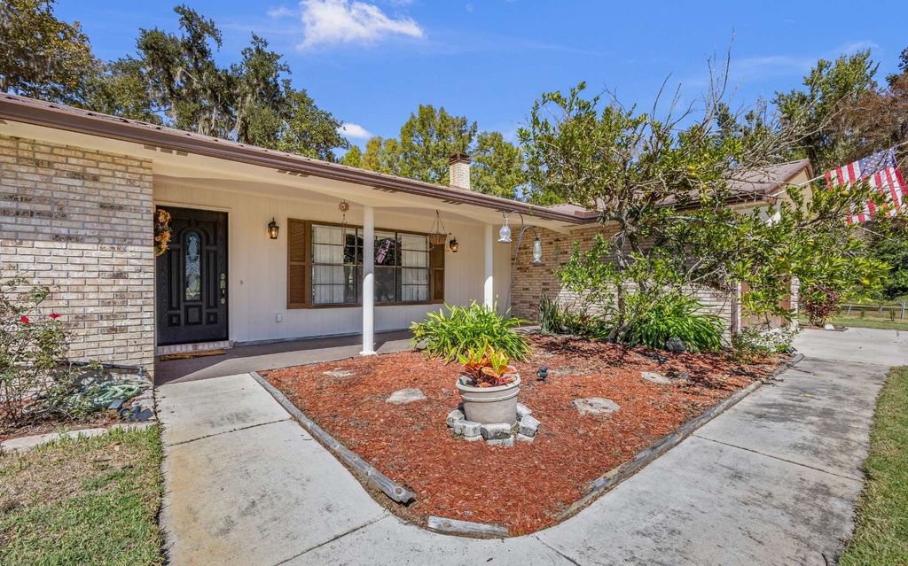 Photo of 250 SE Cheyenne Court, Lake City, FL 32025 (MLS # 129060)