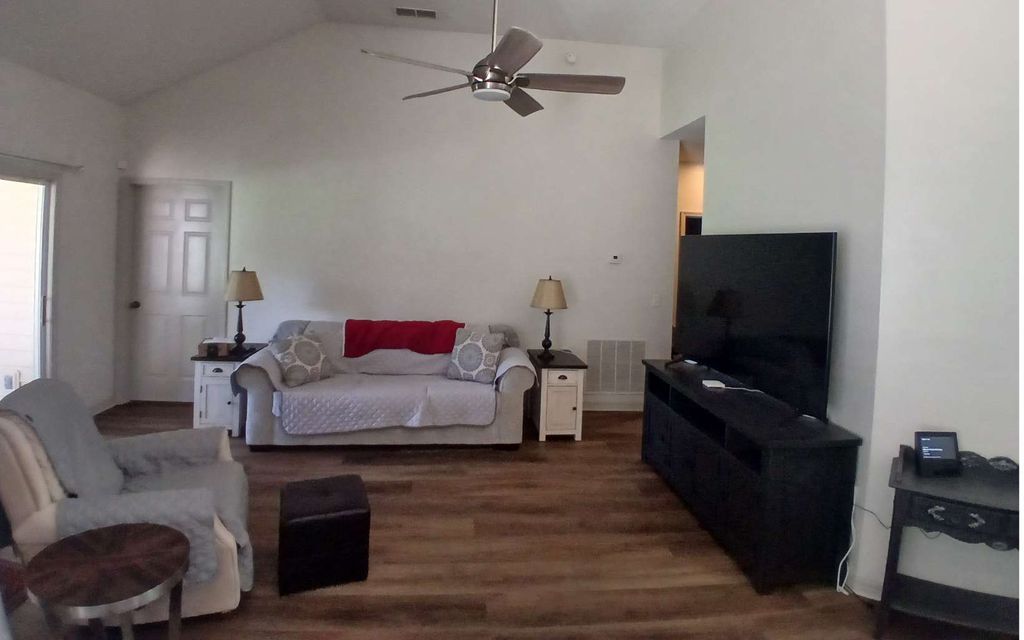 Photo of 13200 W Newberry Rd, Newberry, FL 32669 (MLS # 127833)