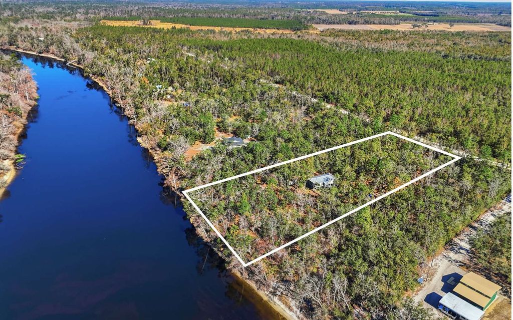 Photo of 18825 229th Drive, Live Oak, FL 32060 (MLS # 130303)