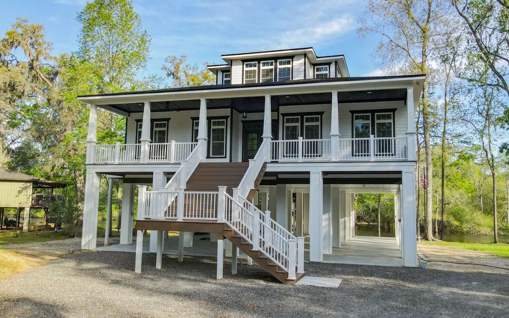 Photo of 12890 NE 21st Terrace, Branford, FL 32008 (MLS # 126564)