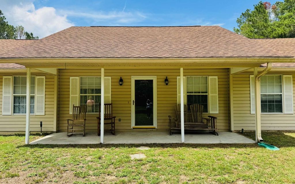 Photo of 6927 112th Terrace, Live Oak, FL 32060 (MLS # 128171)