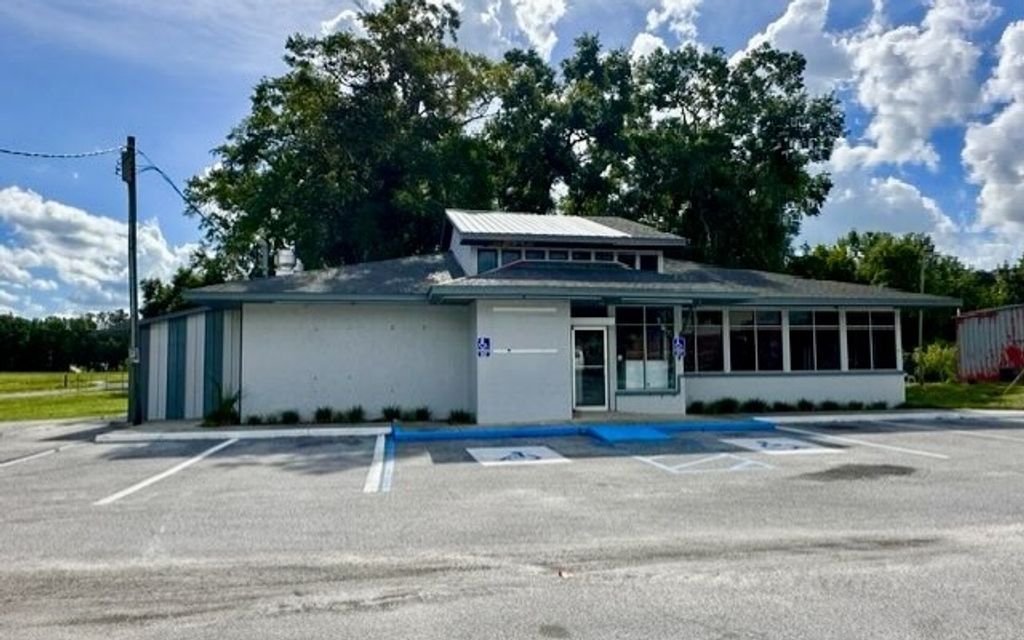 Photo of 829 S Main St, Bell, FL 32619 (MLS # 127802)