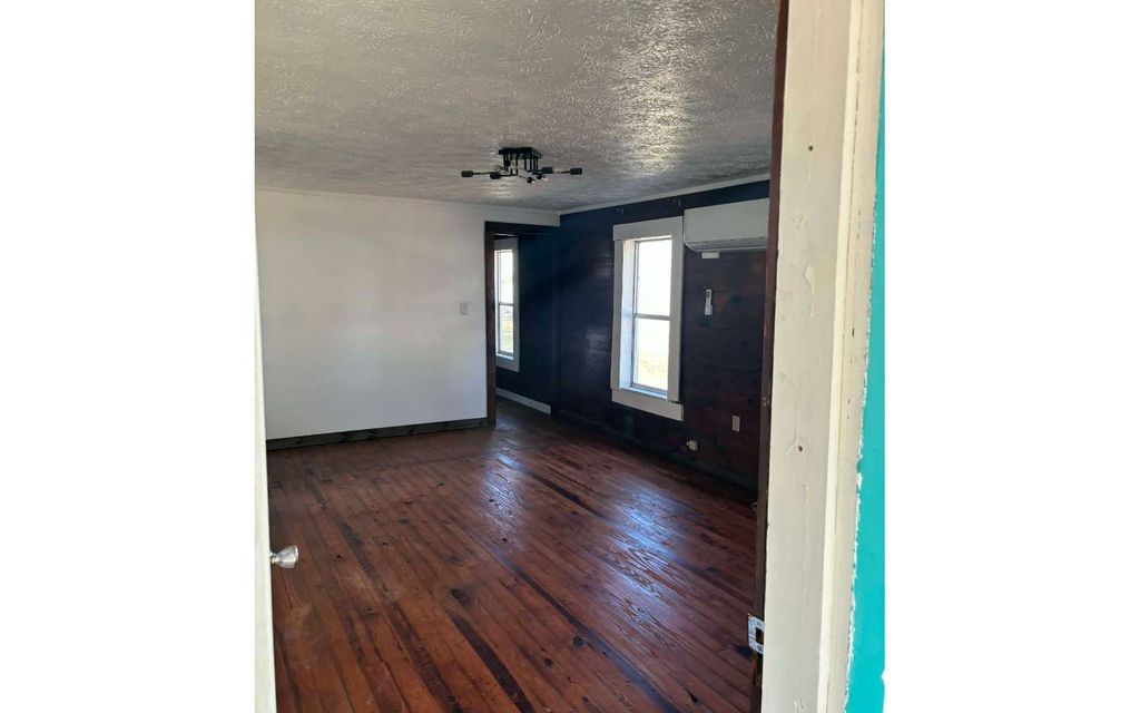 Photo of 136 SE Craig Ave, Lake City, FL 32025 (MLS # 129545)