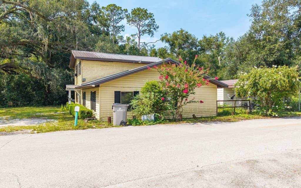 Photo of 201 SW Willow St, Mayo, FL 32066 (MLS # 132536)