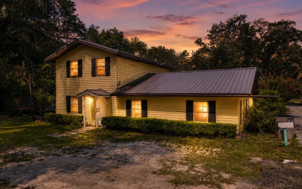 Photo of 201 SW Willow St, Mayo, FL 32066 (MLS # 132536)