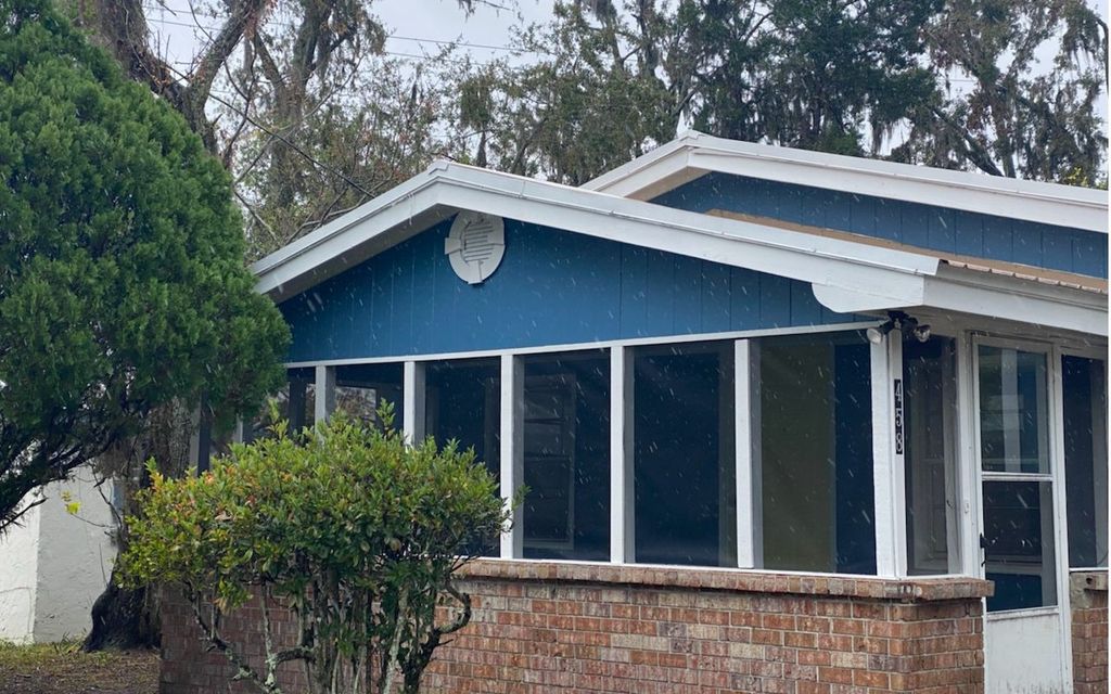 Photo of 458 NE Fairview St, Lake City, FL 32055 (MLS # 125514)