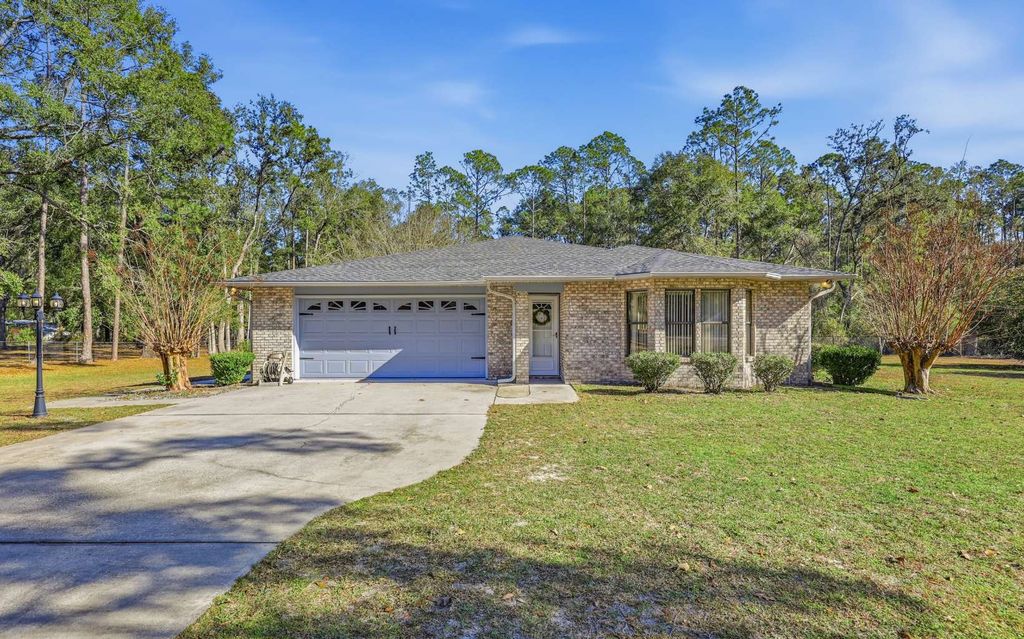 Photo of 9060 141st Lane, Live Oak, FL 32060 (MLS # 129866)