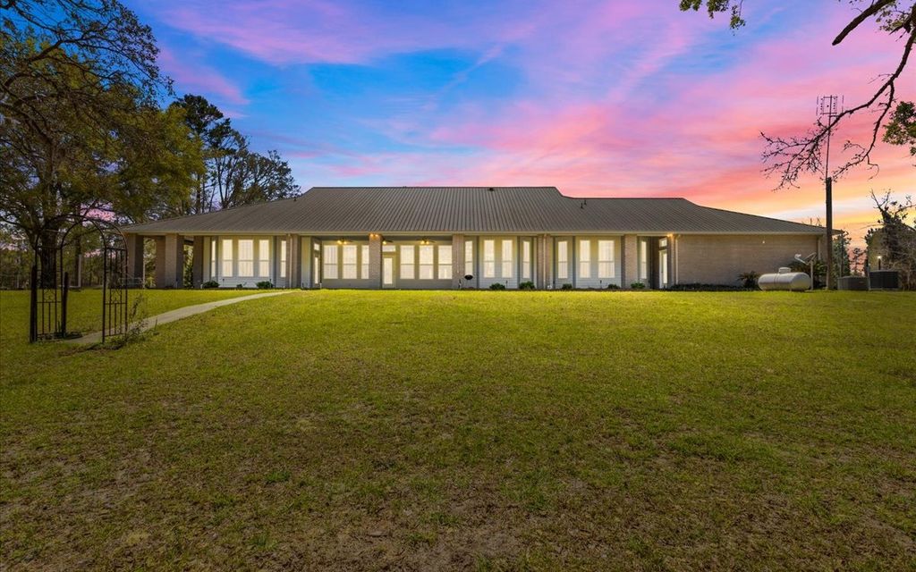 Photo of 6482 SW 80th Ave, Trenton, FL 32693 (MLS # 126594)
