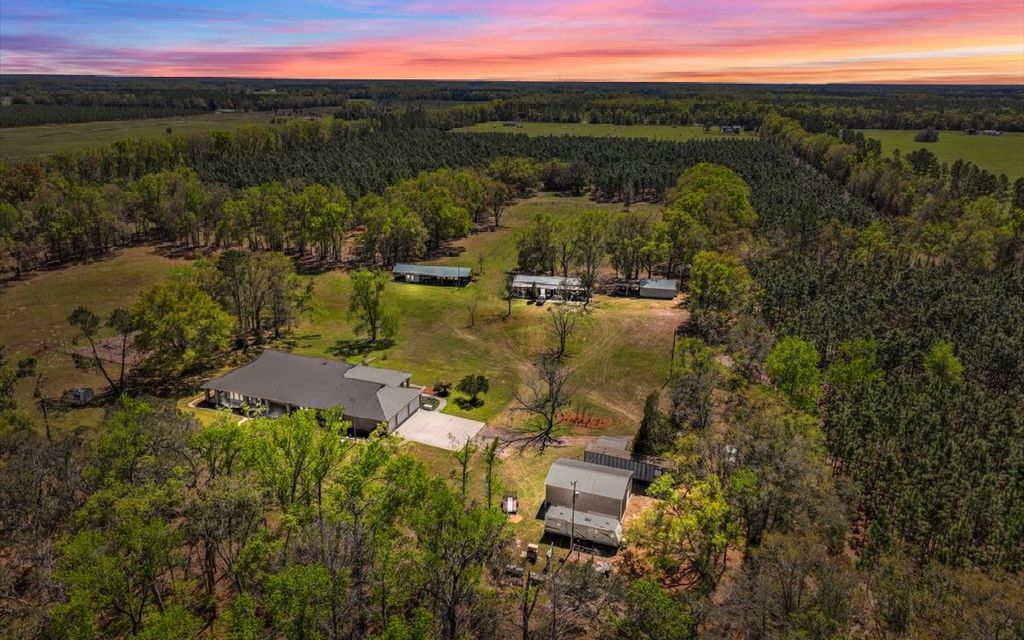 Photo of 6482 SW 80th Ave, Trenton, FL 32693 (MLS # 126594)