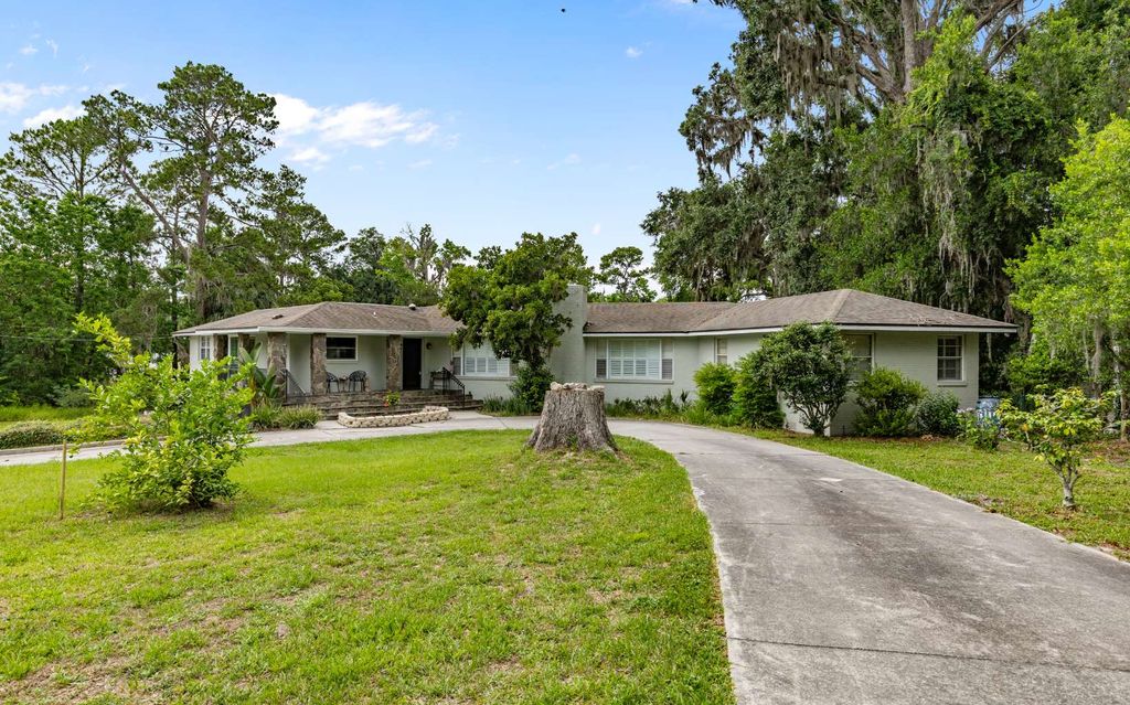 Photo of 449 SW Montgomery Drive, Lake City, FL 32025 (MLS # 127288)