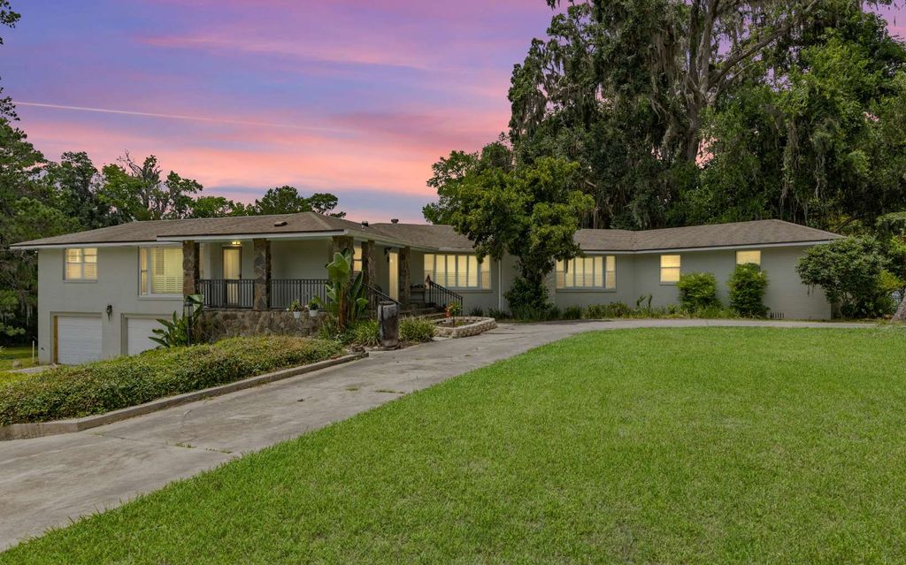 Photo of 449 SW Montgomery Drive, Lake City, FL 32025 (MLS # 127288)