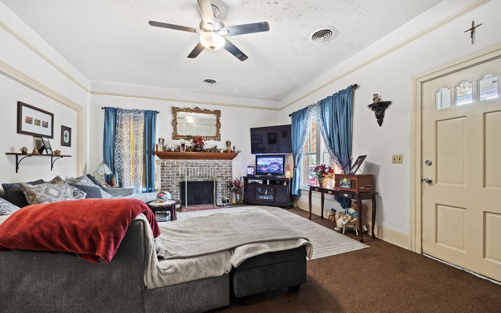 Photo of 106 Drane St, Branford, FL 32008 (MLS # 130357)