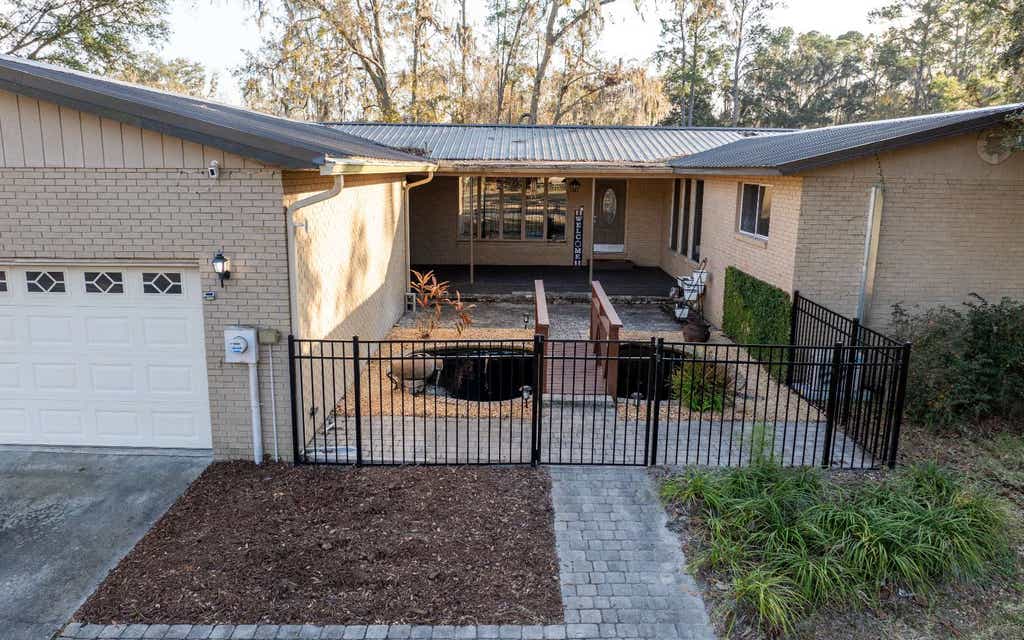 Photo of 1430 SW State Road 47, Lake City, FL 32025 (MLS # 130277)