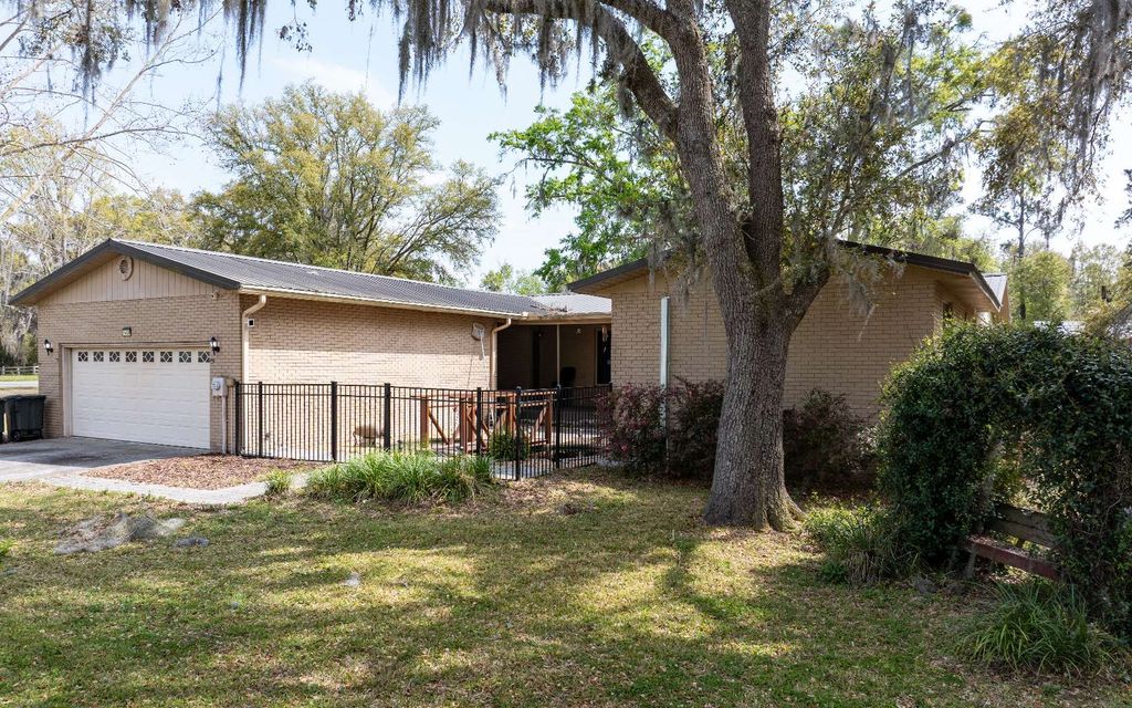Photo of 1430 SW State Road 47, Lake City, FL 32025 (MLS # 130277)
