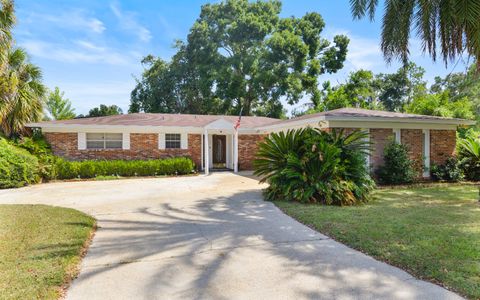 Photo of 451 NW Fairway Drive, Lake City, FL 32055 (MLS # 128580)