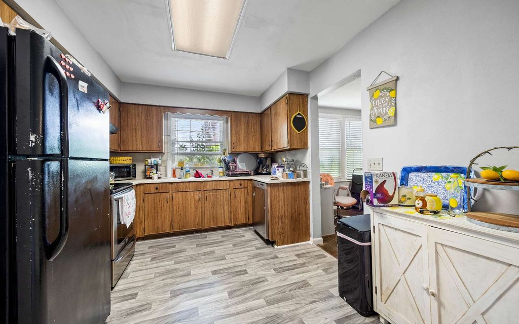 Photo of 397 SW Owens Dr, Lake City, FL 32025 (MLS # 127809)