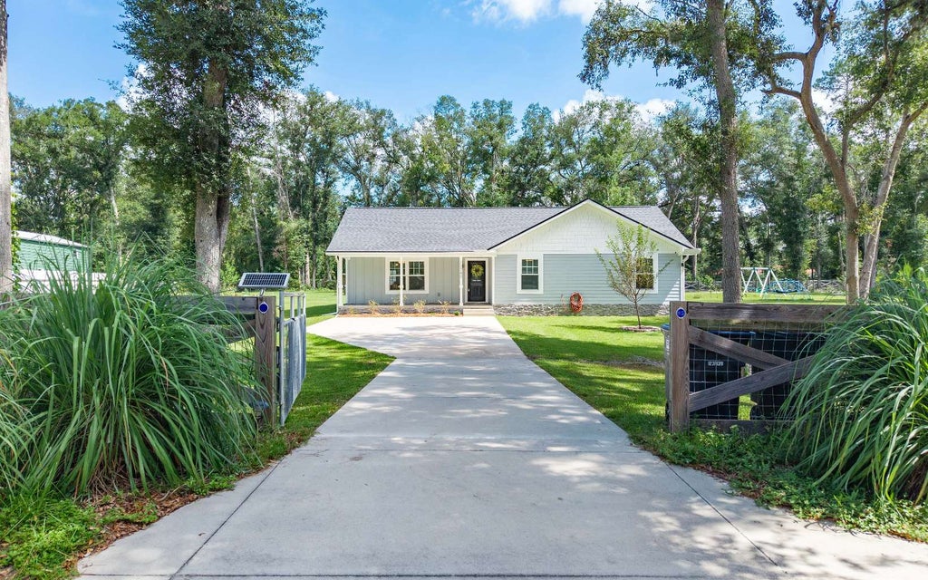 Photo of 13745 86th Terrrace TER, Live Oak, FL 32060 (MLS # 132763)