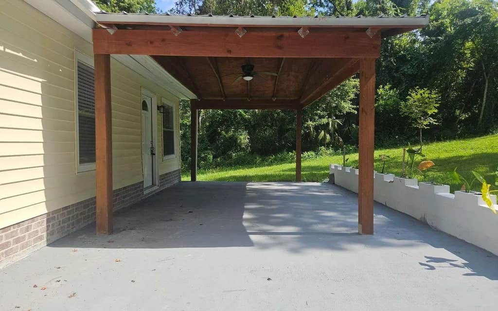 Photo of 268 NW Gwen Lake, Lake City, FL 32055 (MLS # 132633)