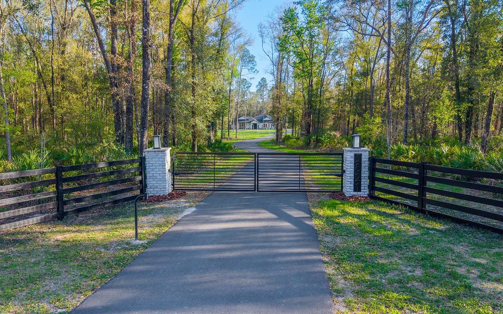 Photo of 3821 NE County Road 138, High Springs, FL 32643 (MLS # 130756)