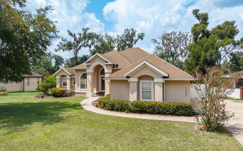 Photo of 1023 NW Savannah Circle, Lake City, FL 32055 (MLS # 132568)